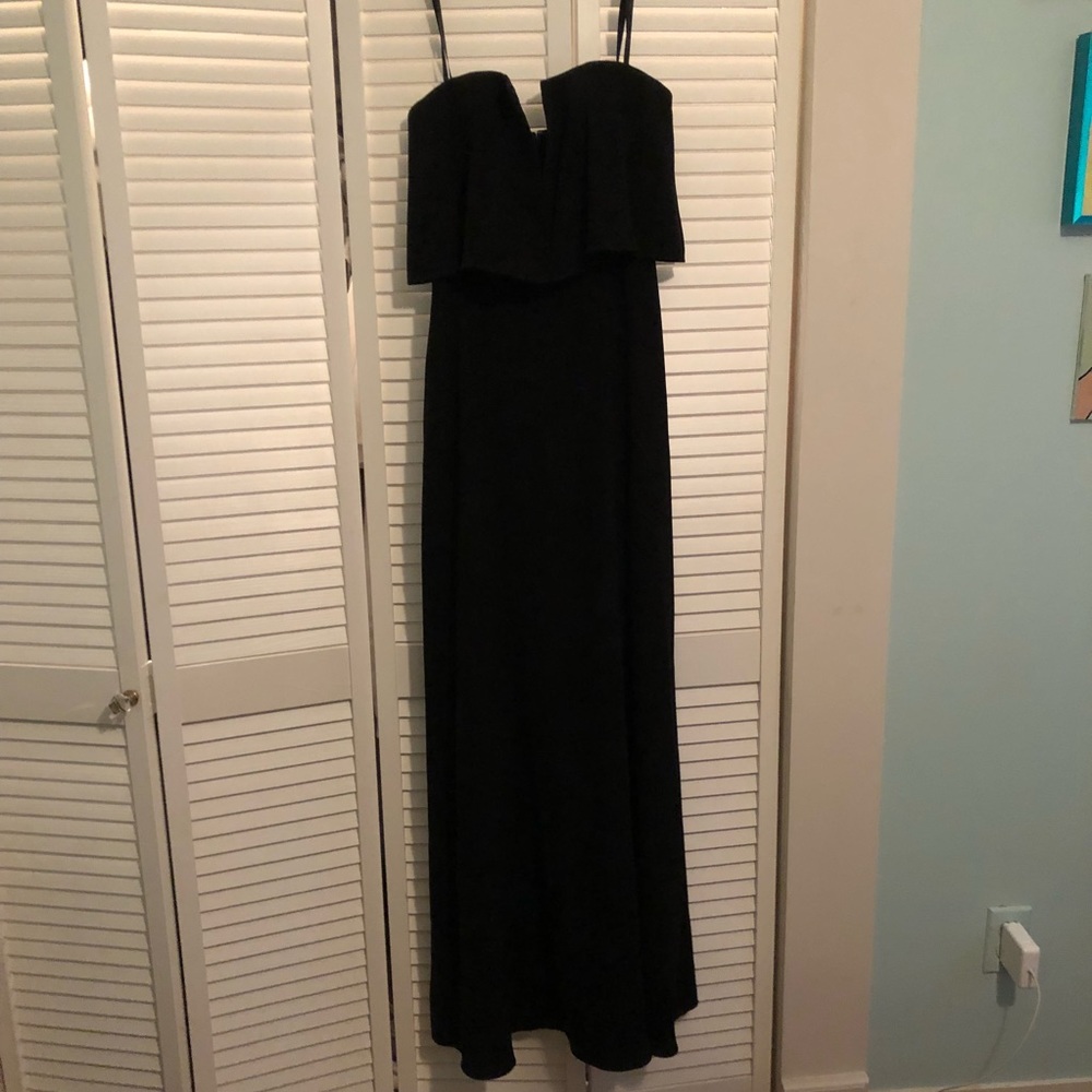 BCBGMAXAZRIA BLACK STRAPLESS GOWN
